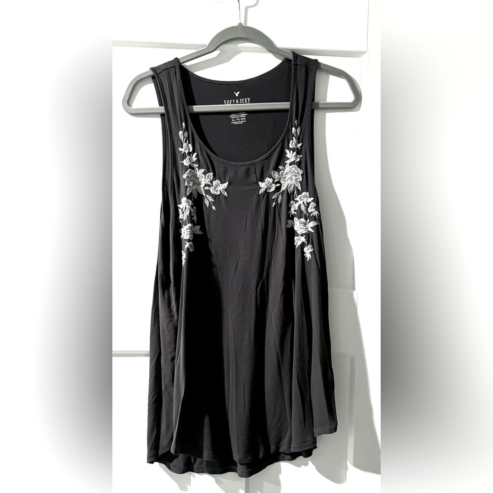 American Eagle Flower-detail tank